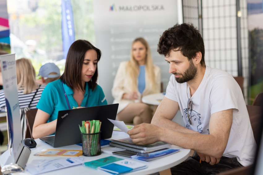 Konsultacje ze specjalistą z Puntu informacyjnego Funduszy Europejskich