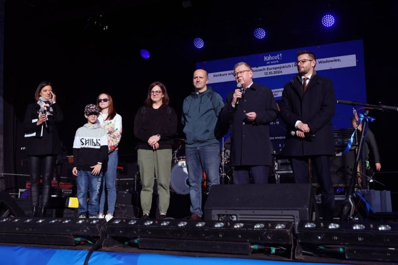 Wicemarszałek Małopolski przemawia podczas wydarzenia.