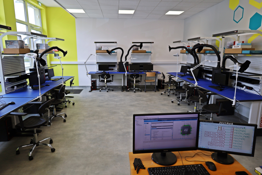 Pracownia automatyki budynkowej.