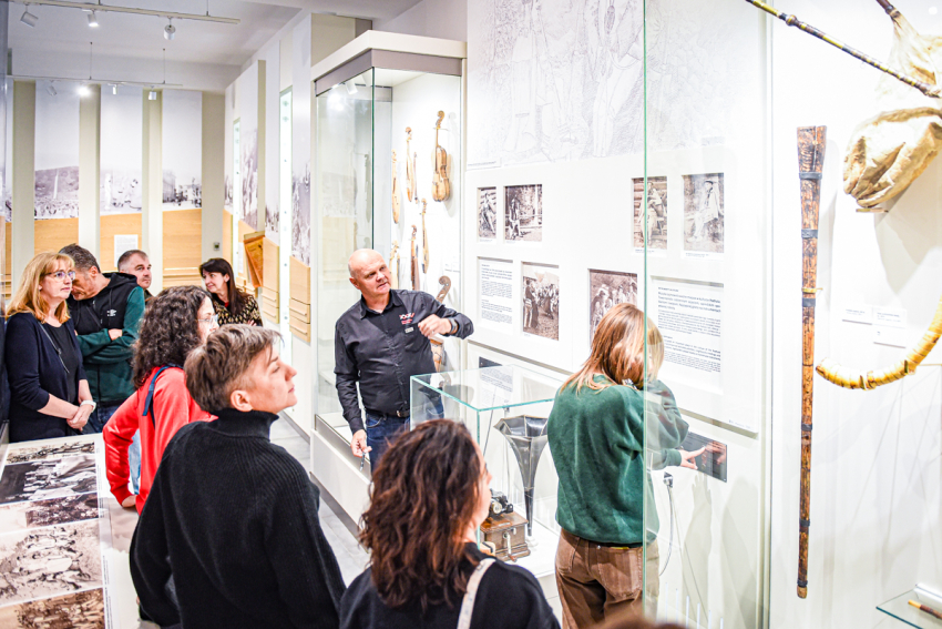 Zwiedzanie Muzeum Tatrzańskiego.