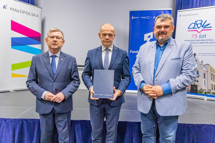 Beneficjent z promesą.