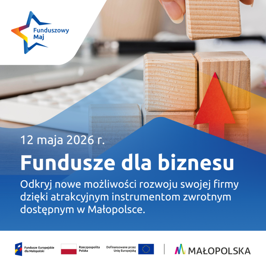 Drewniane klocki z czerwoną strzałką w górę symbolizującą wzrost. Fundusze dla biznesu.